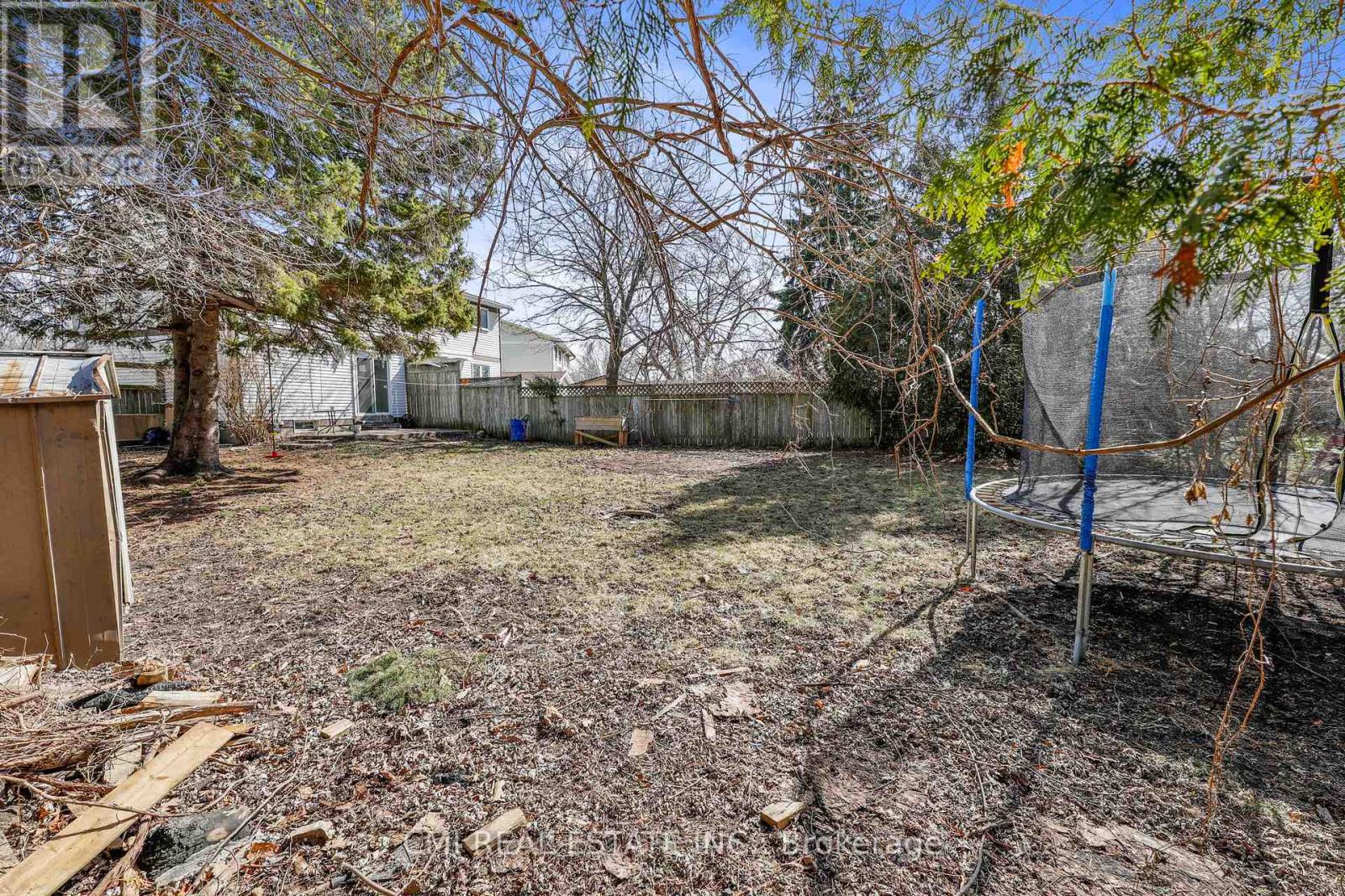 17 Maplestone Avenue, Sarnia, Ontario  N7S 4X1 - Photo 39 - X12454473