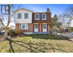 17 MAPLESTONE AVENUE, Sarnia, Ontario