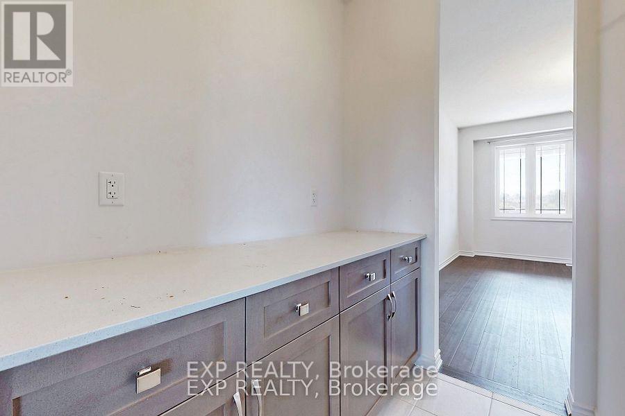 482 Blackburn Drive, Brant, Ontario  N3T 5L5 - Photo 11 - X12454478