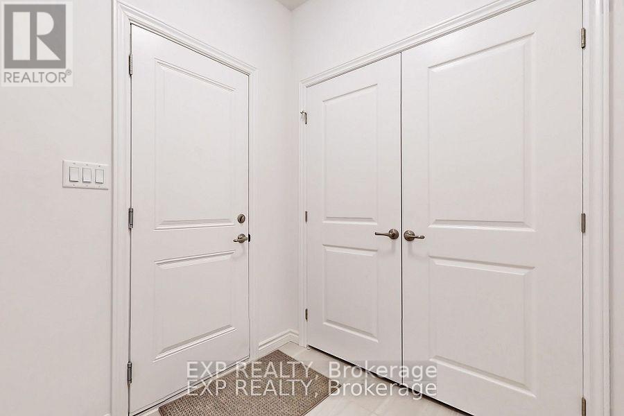 482 Blackburn Drive, Brant, Ontario  N3T 5L5 - Photo 18 - X12454478
