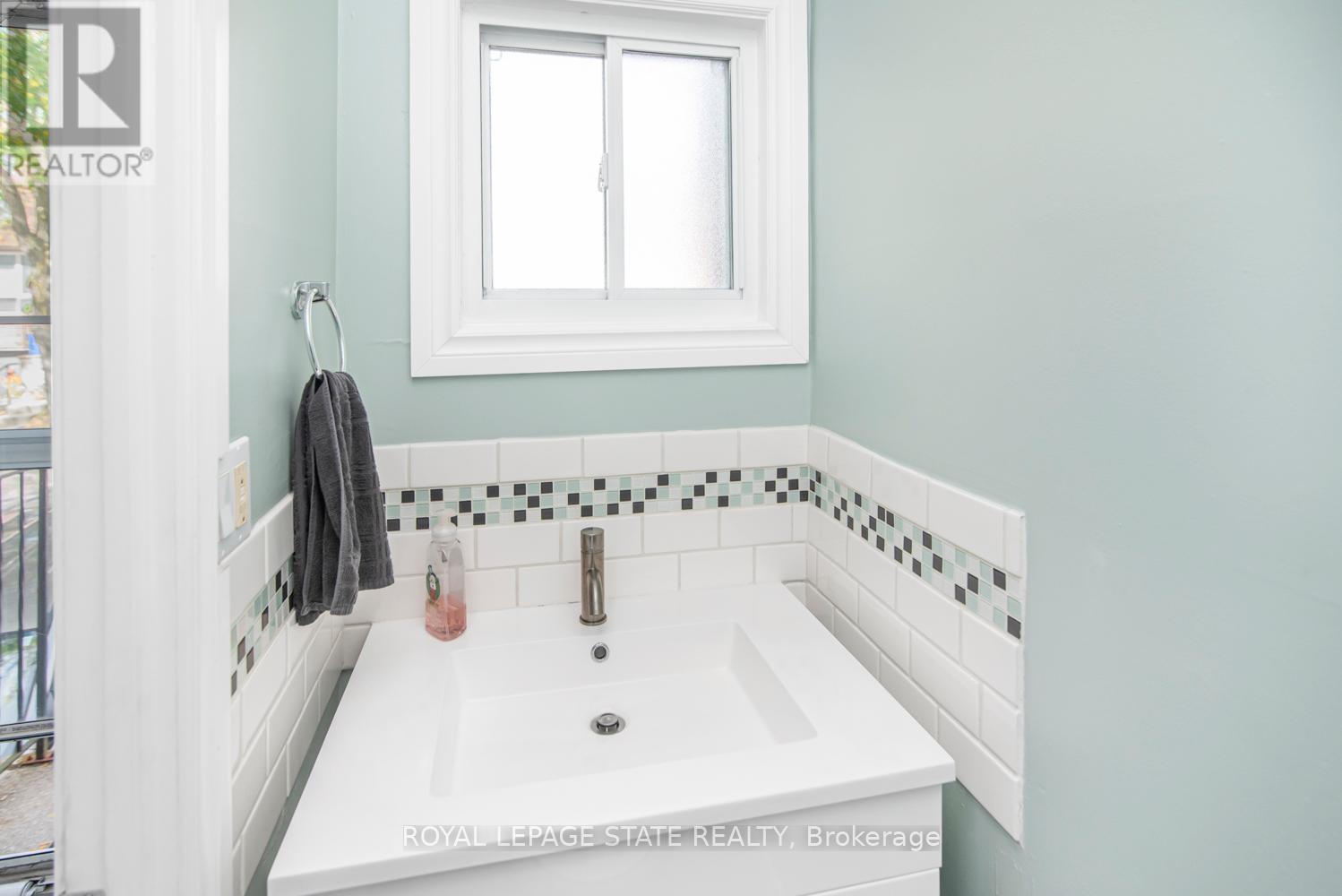 12 - 1301 Upper Gage Street, Hamilton, Ontario  L8W 1E5 - Photo 13 - X12454479