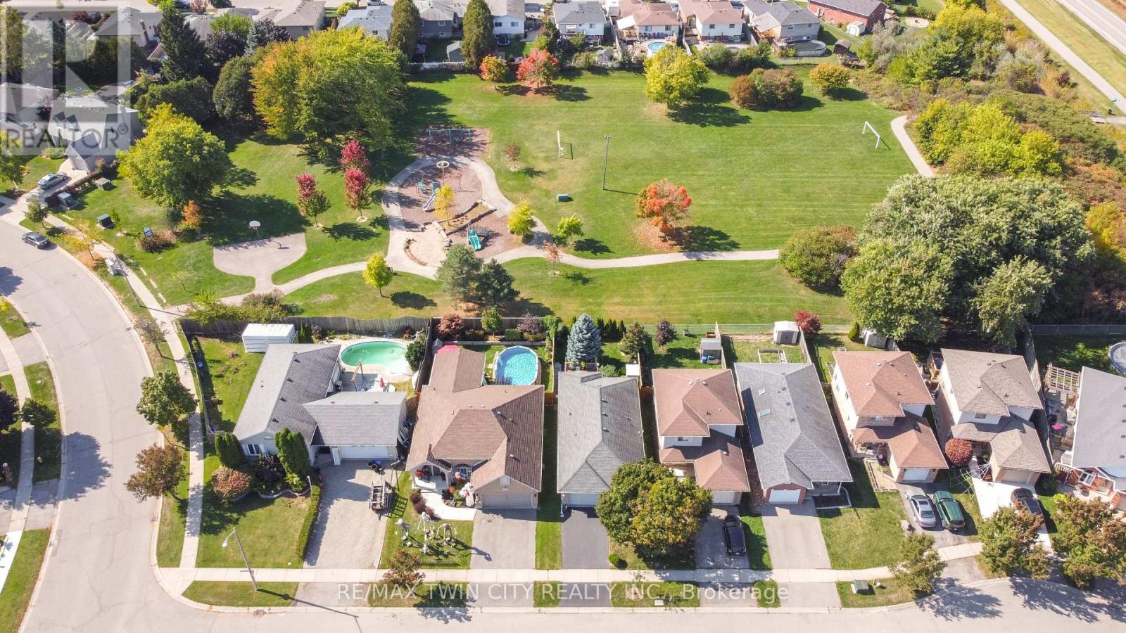 5 Anastasia Crescent, Brantford, Ontario  N3P 2A9 - Photo 49 - X12454507