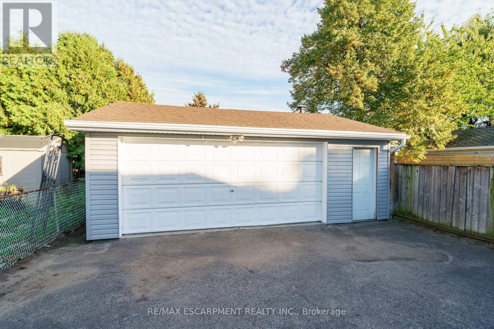 350 Pottruff Road N, Hamilton, Ontario  L8H 2M4 - Photo 42 - X12454542