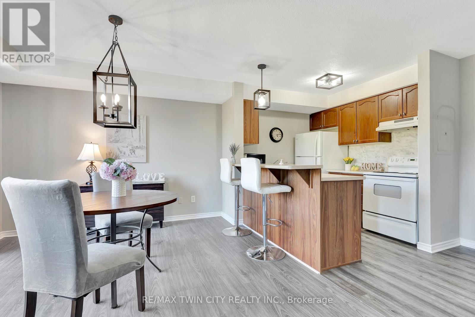1d - 45 Cedarhill Crescent, Kitchener, Ontario  N2E 0A2 - Photo 11 - X12454543
