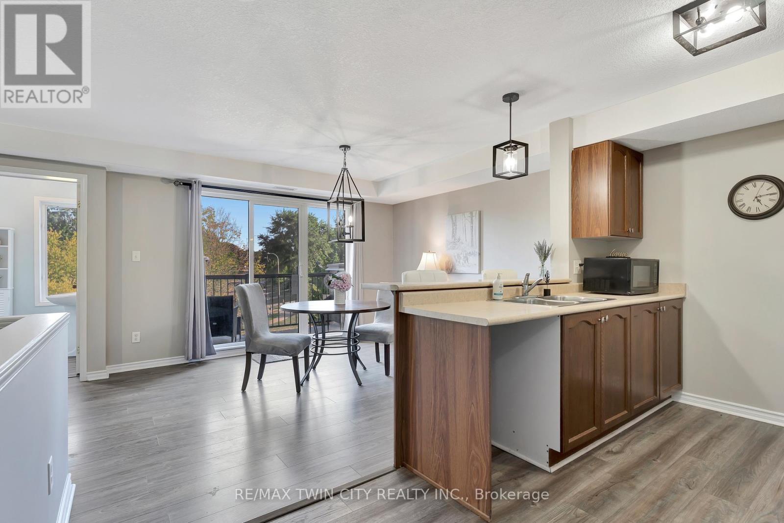 1d - 45 Cedarhill Crescent, Kitchener, Ontario  N2E 0A2 - Photo 13 - X12454543