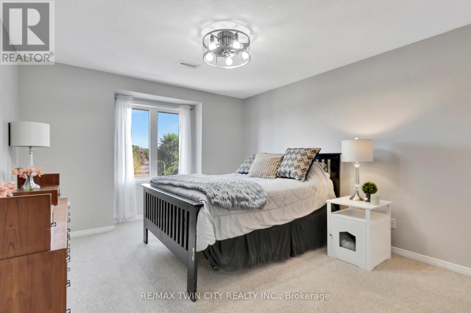 1d - 45 Cedarhill Crescent, Kitchener, Ontario  N2E 0A2 - Photo 38 - X12454543