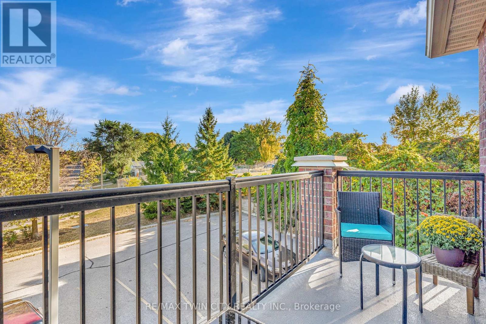 1d - 45 Cedarhill Crescent, Kitchener, Ontario  N2E 0A2 - Photo 44 - X12454543