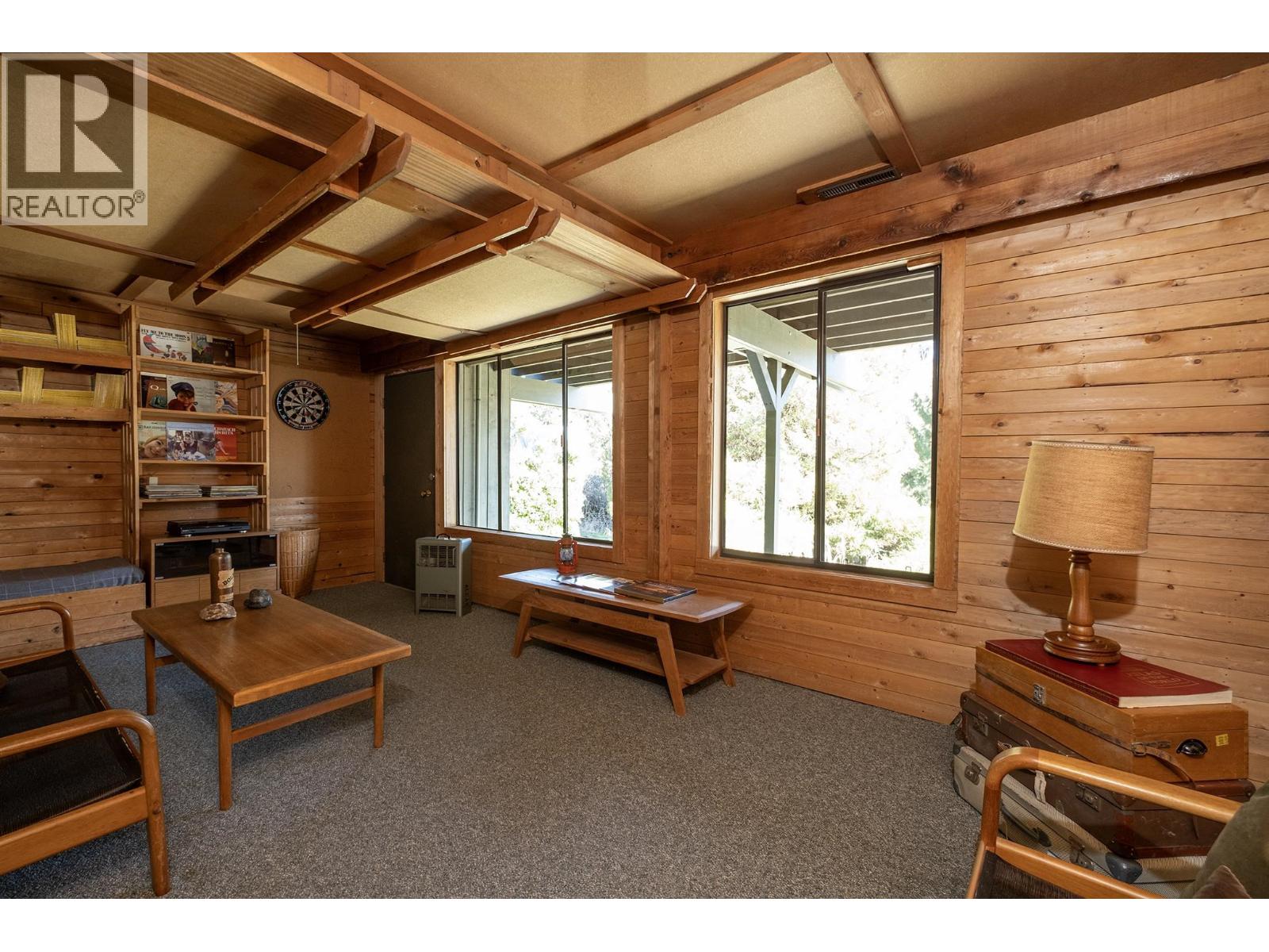 670 Fairmont Road, Gibsons, British Columbia  V0N 1V9 - Photo 15 - R3057086