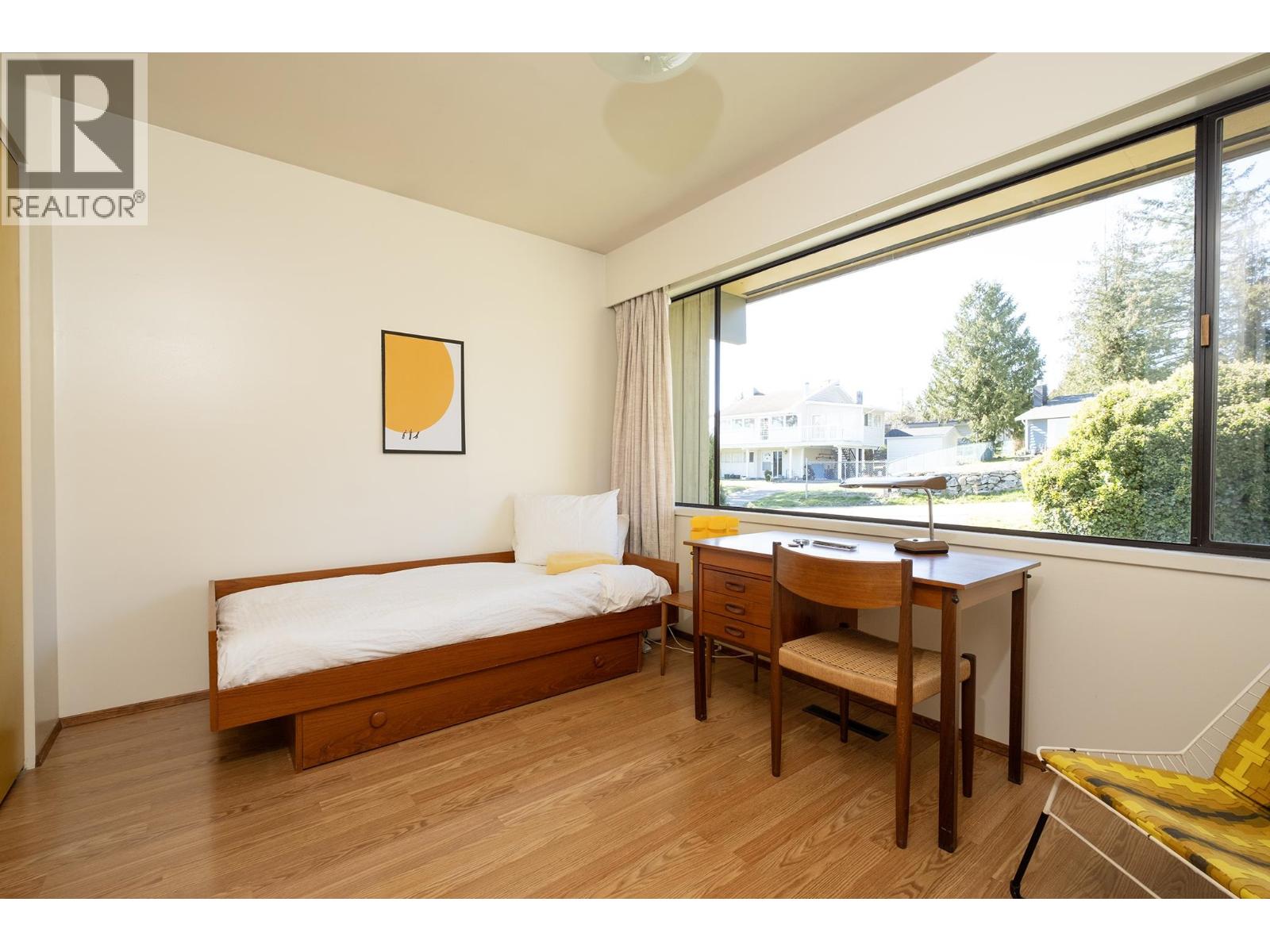 670 Fairmont Road, Gibsons, British Columbia  V0N 1V9 - Photo 18 - R3057086