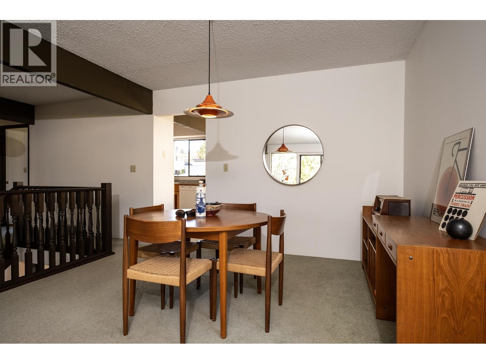 670 Fairmont Road, Gibsons, British Columbia  V0N 1V9 - Photo 5 - R3057086
