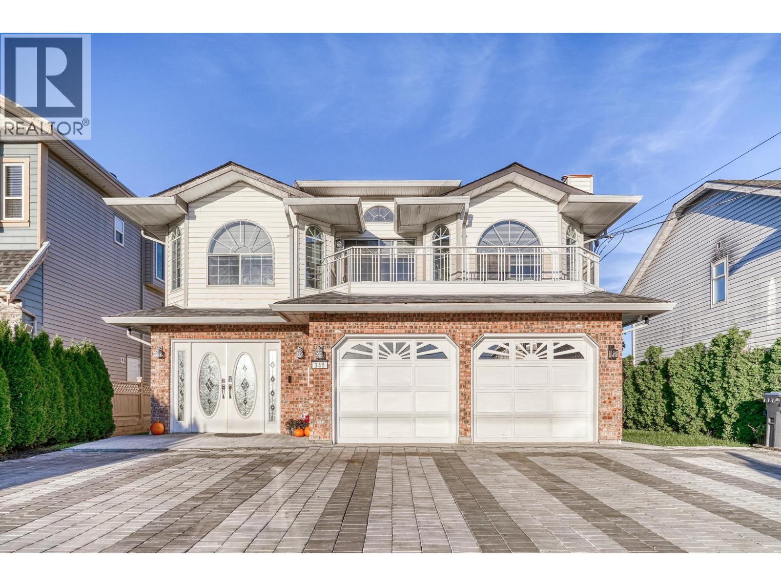 345 Fenton Street, New Westminster, British Columbia  V3M 5J1 - Photo 1 - R3057091