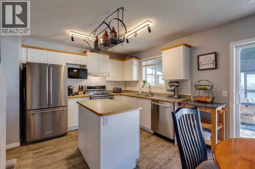 201 Citadel Forest Close Nw, Calgary, Alberta  T3G 4W8 - Photo 14 - A2259018