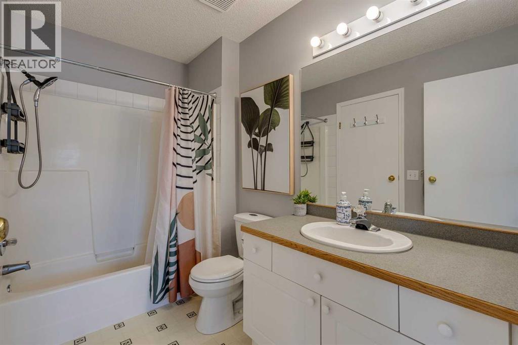 201 Citadel Forest Close Nw, Calgary, Alberta  T3G 4W8 - Photo 23 - A2259018