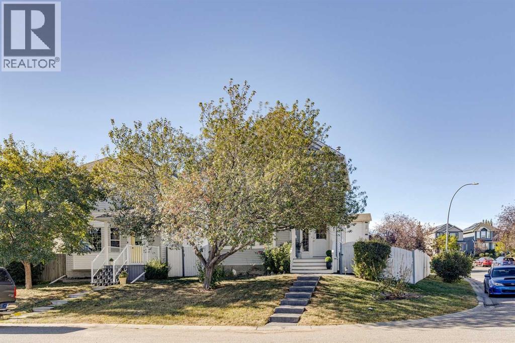 201 Citadel Forest Close Nw, Calgary, Alberta  T3G 4W8 - Photo 2 - A2259018