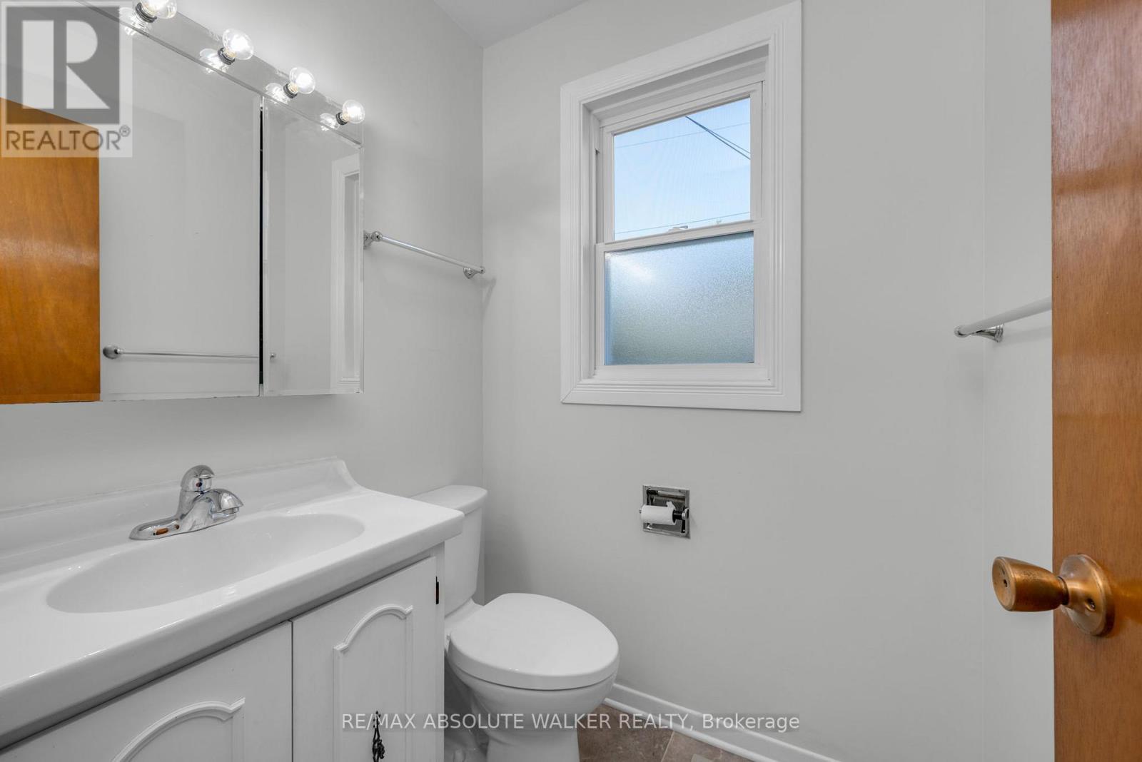 917 Rand Avenue, Ottawa, Ontario  K1V 6X3 - Photo 22 - X12439485