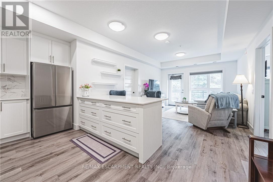310 - 1201 Lackner Place, Kitchener, Ontario  N2A 0L4 - Photo 4 - X12454021