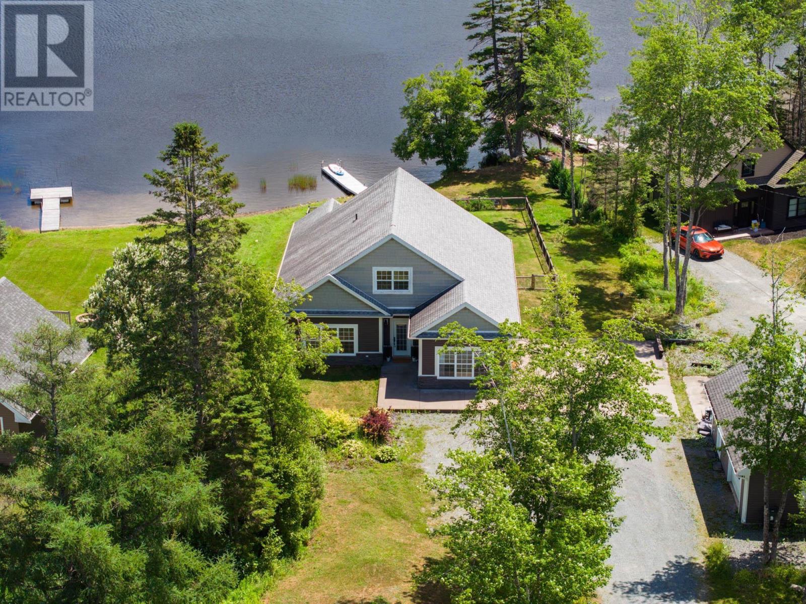 3 Pentz Lake Drive, Mount Uniacke, Nova Scotia  B0N 1Z0 - Photo 3 - 202519028