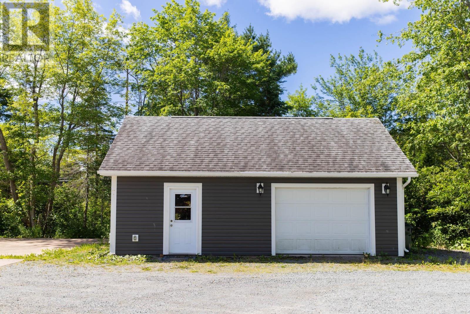 3 Pentz Lake Drive, Mount Uniacke, Nova Scotia  B0N 1Z0 - Photo 48 - 202519028