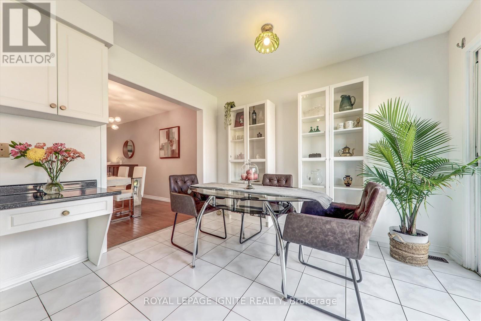 218 Sophia Road, Markham, Ontario  L3S 4C6 - Photo 13 - N12454491