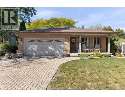 453 AMBERLY CRESCENT, Tecumseh, Ontario