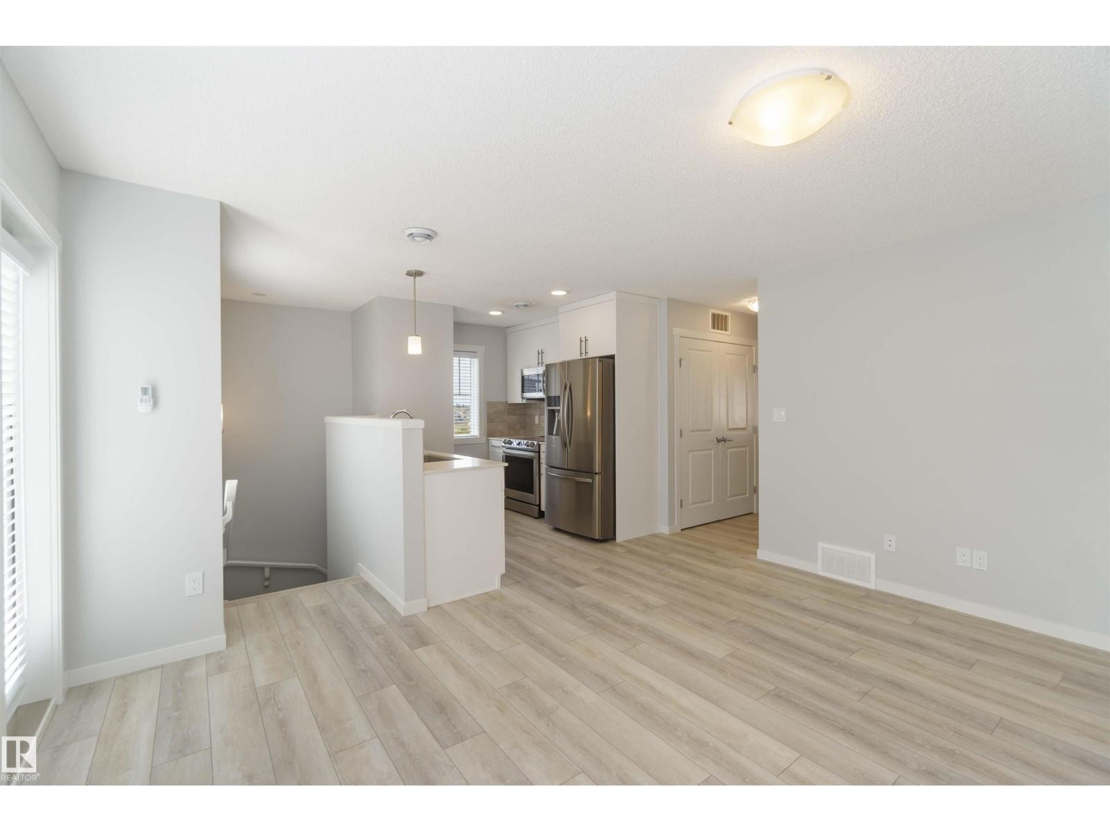 #77 17832 78 St Nw, Edmonton, Alberta  T5Z 0P7 - Photo 3 - E4461480