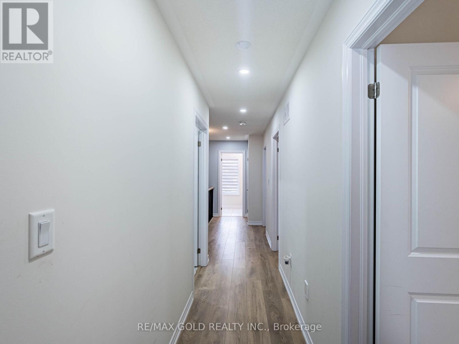 17 Cottonwood Crescent, Welland (Dain City), Ontario  L3B 0J3 - Photo 28 - X12453826