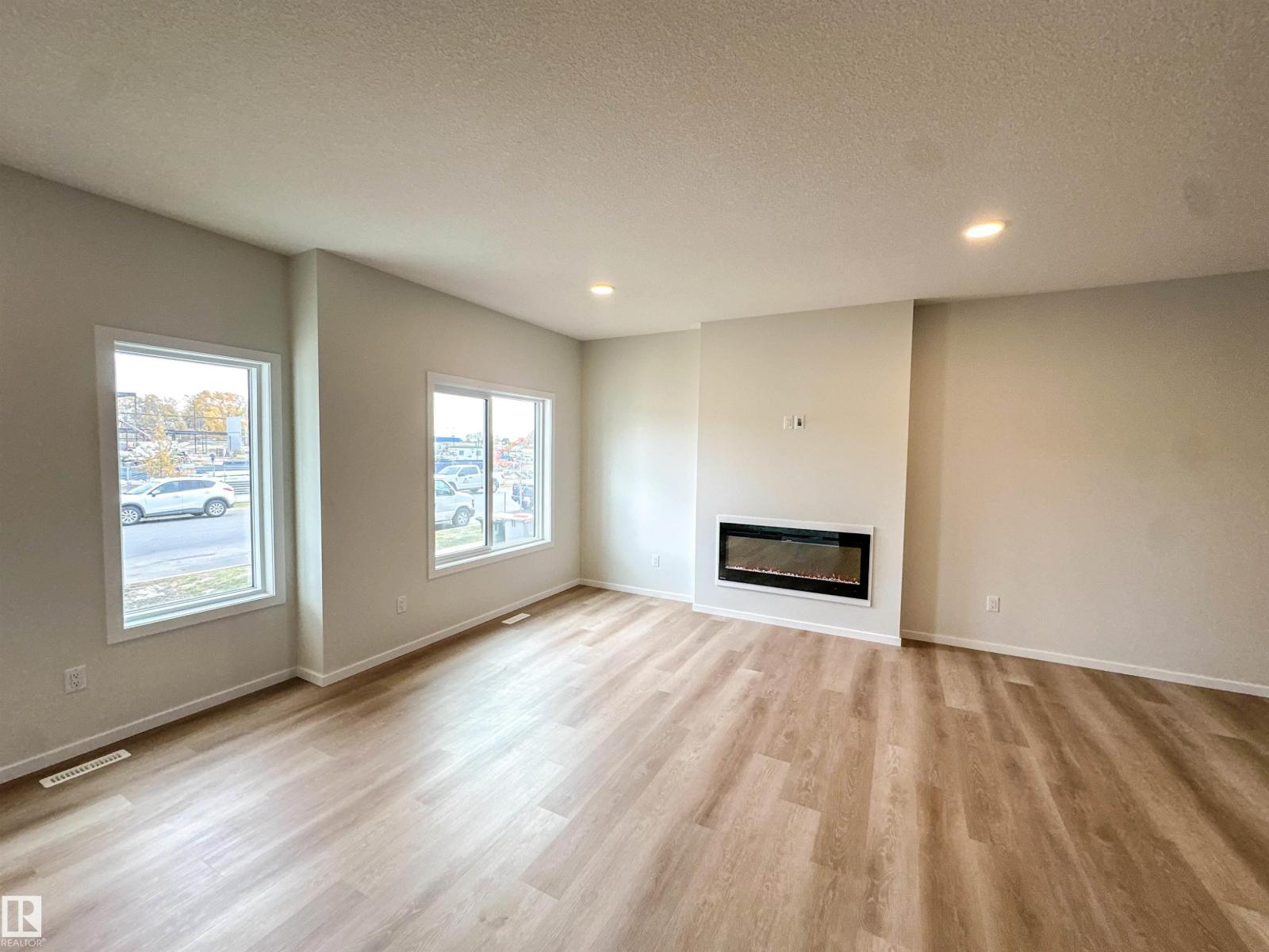Property at 107 BRICKYARD DR image 2