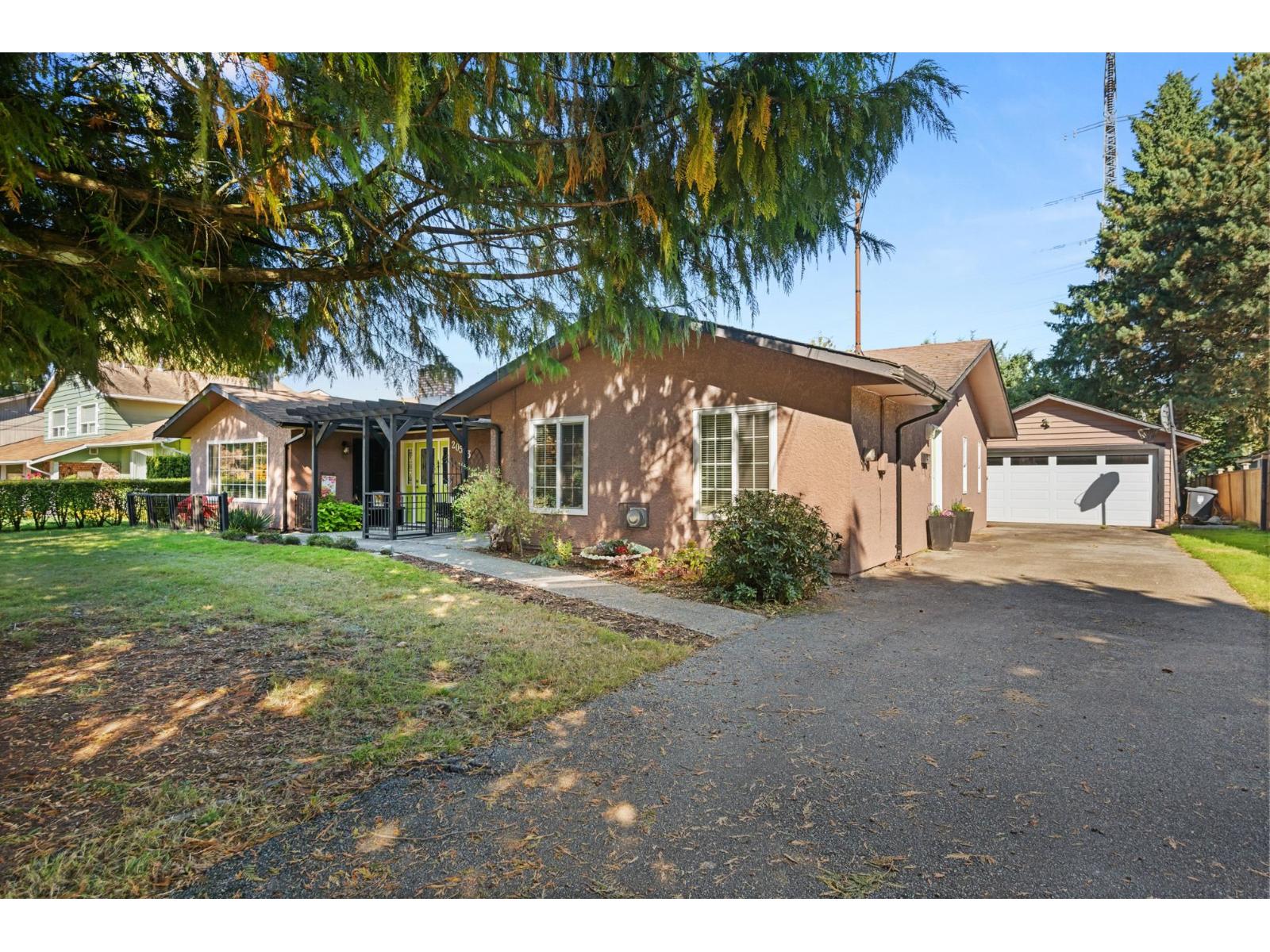 20553 43a Avenue, Langley, British Columbia  V3A 3C7 - Photo 2 - R3056331