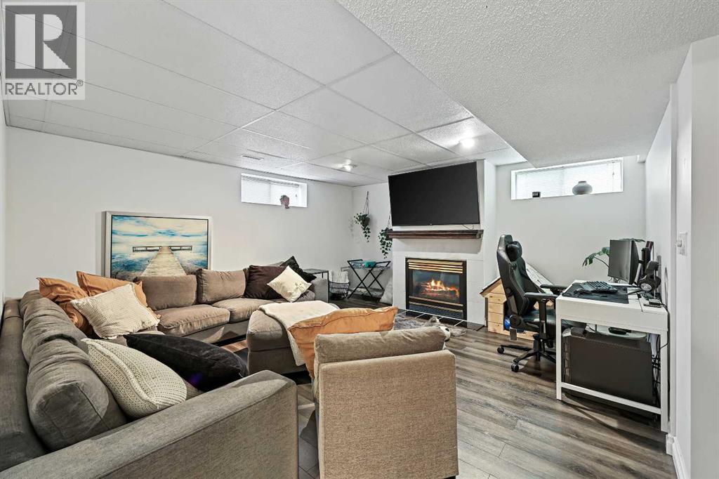 52 West Edge Road, Cochrane, Alberta  T4C 1L1 - Photo 32 - A2262912