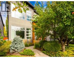 2132 32 Avenue SW Richmond