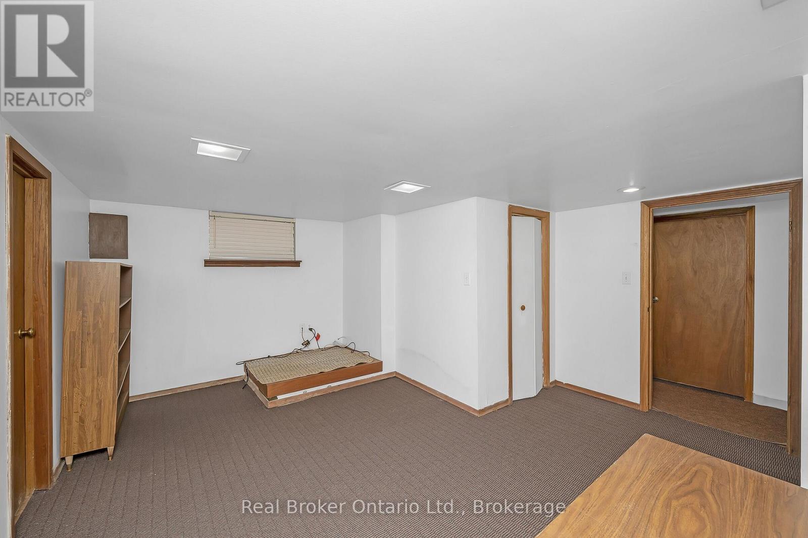 264 Grays Road, Hamilton, Ontario  L8E 1V1 - Photo 28 - X12454691