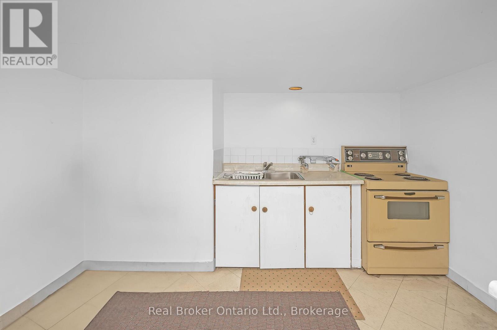 264 Grays Road, Hamilton, Ontario  L8E 1V1 - Photo 30 - X12454691