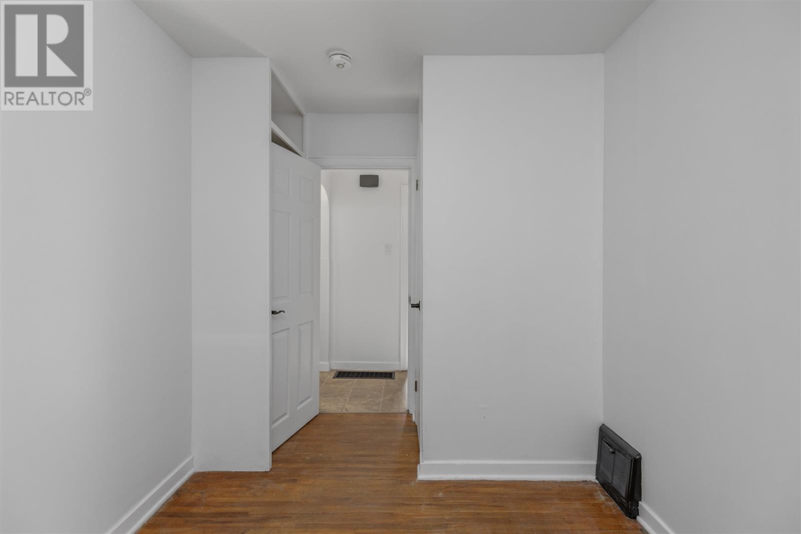 1579 Queen St E, Sault Ste. Marie, Ontario  P6A 2G5 - Photo 14 - SM252899