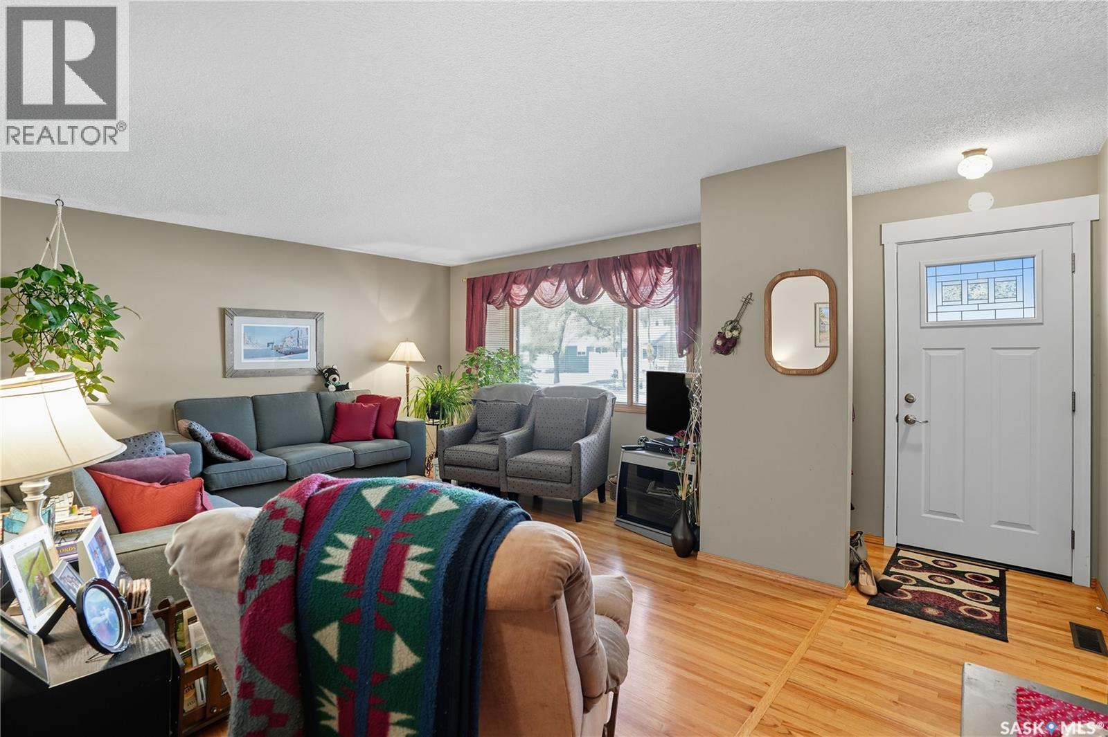119 Hammond Road, Regina, Saskatchewan  S4R 3C9 - Photo 5 - SK020344