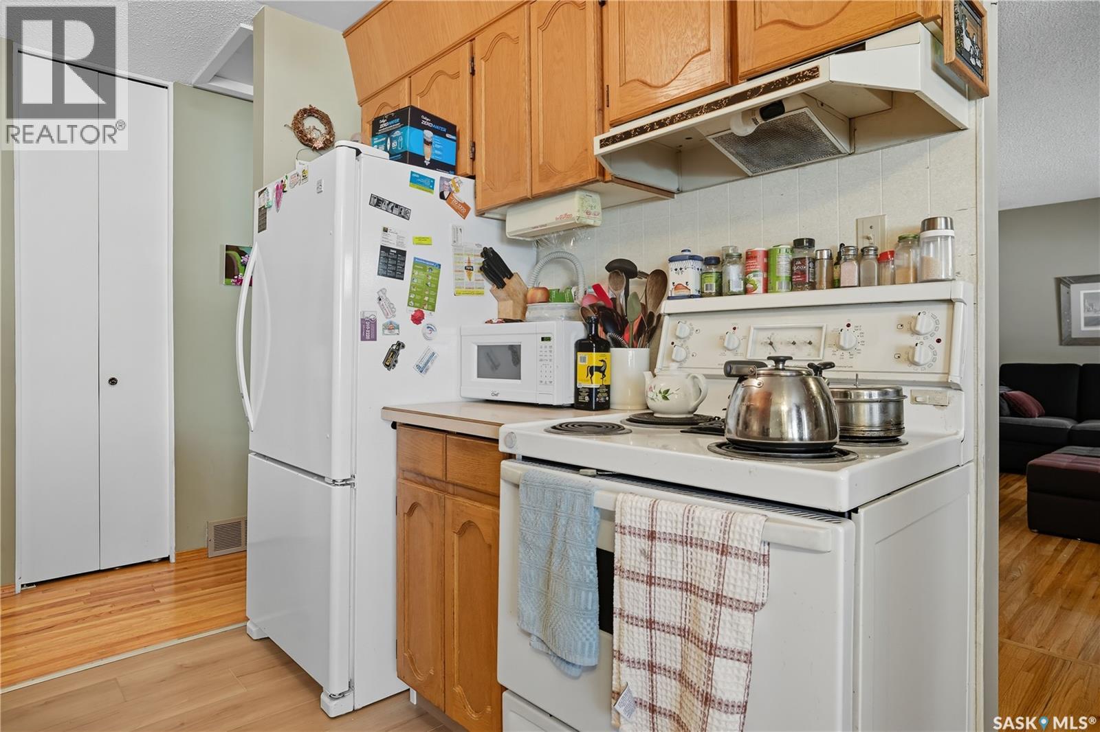 119 Hammond Road, Regina, Saskatchewan  S4R 3C9 - Photo 8 - SK020344