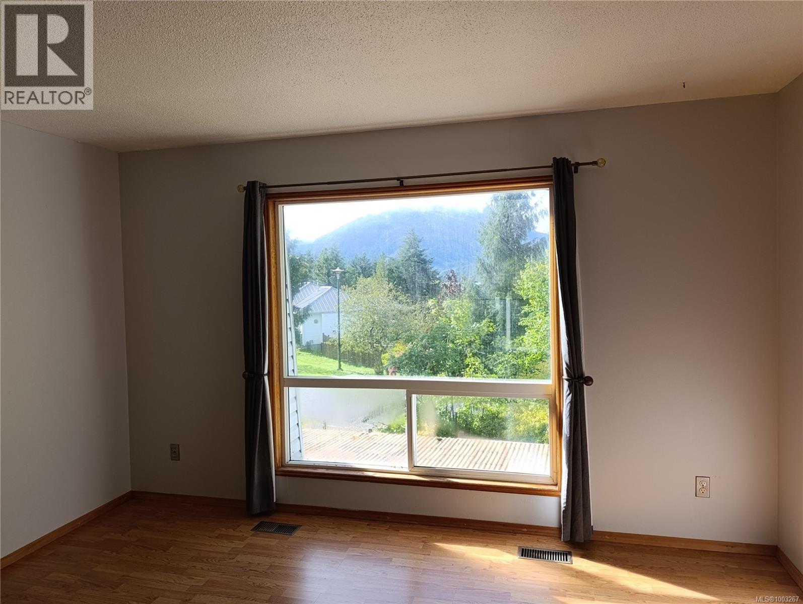1203 Maquinna Ave, Port Alice, British Columbia  V0N 2N0 - Photo 13 - 1003267