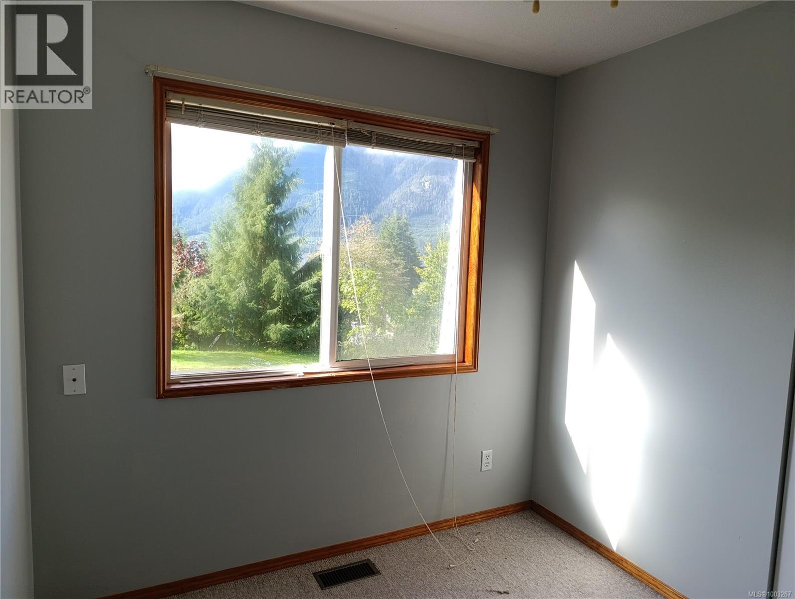 1203 Maquinna Ave, Port Alice, British Columbia  V0N 2N0 - Photo 29 - 1003267