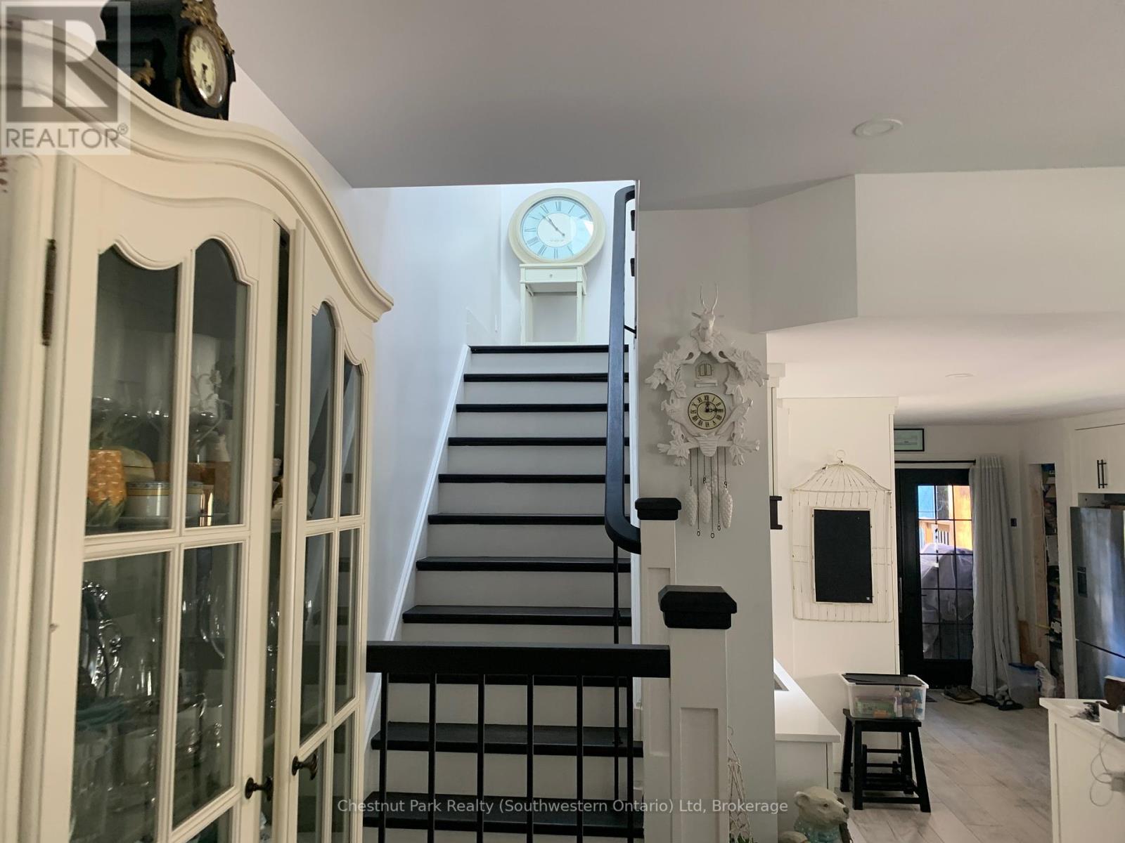 114-116 Arthur Street, Guelph, Ontario  N1E 4V2 - Photo 7 - X12454729
