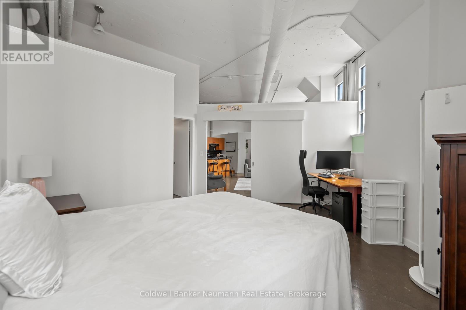 308 - 404 King Street West Street W, Kitchener, Ontario  N2G 2L5 - Photo 14 - X12454738