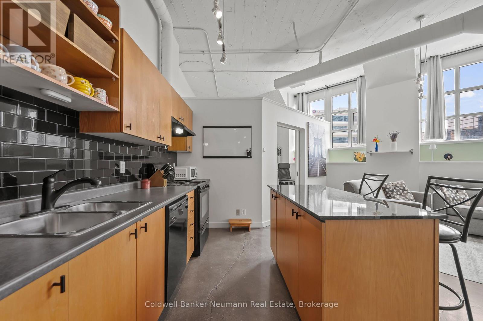308 - 404 King Street West Street W, Kitchener, Ontario  N2G 2L5 - Photo 8 - X12454738