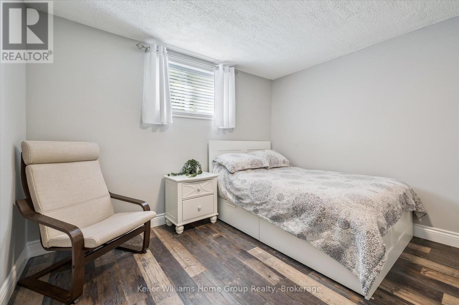 284 Colborne Street, Centre Wellington, Ontario  N0B 1S0 - Photo 32 - X12454739