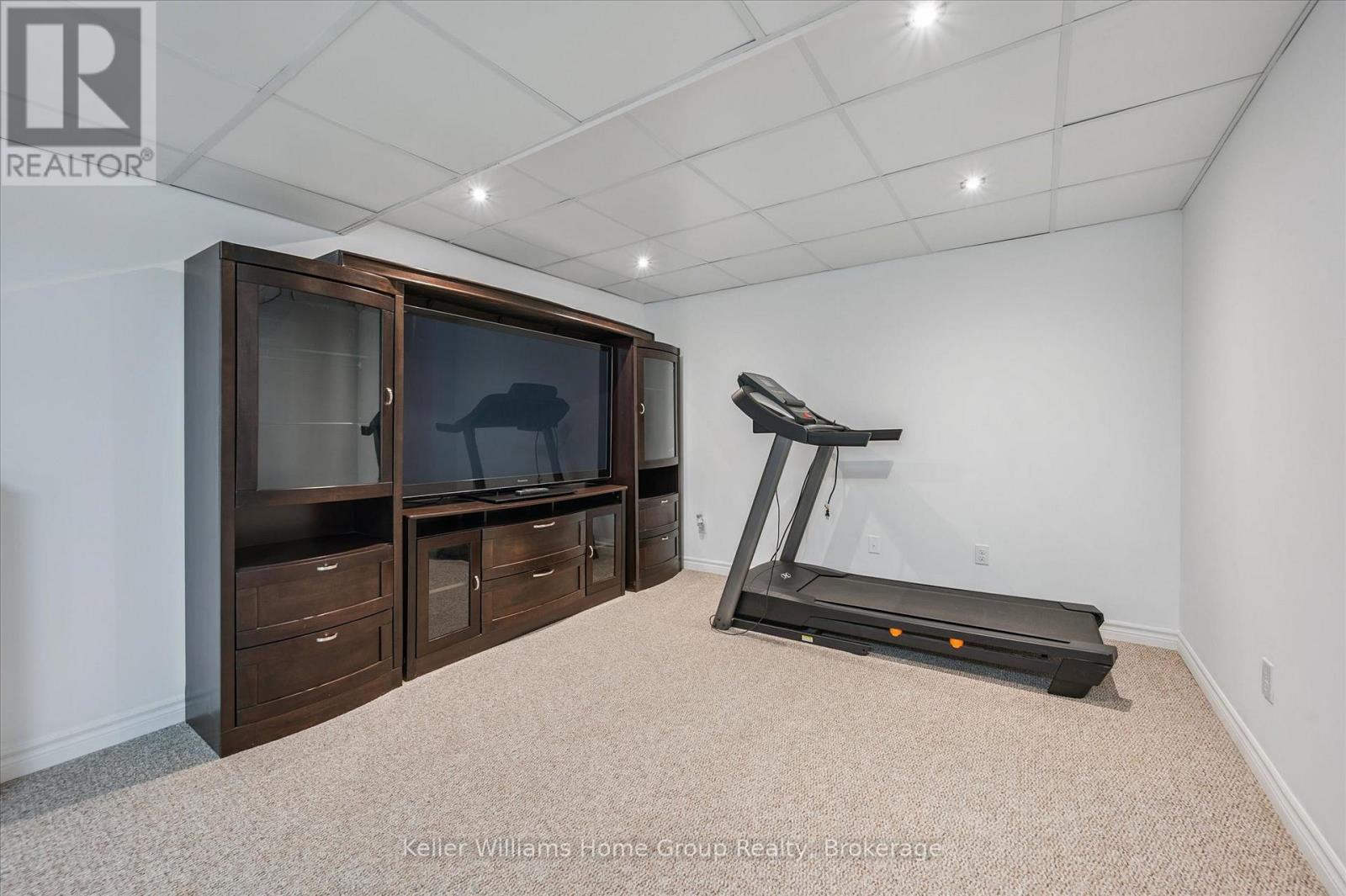 284 Colborne Street, Centre Wellington, Ontario  N0B 1S0 - Photo 36 - X12454739