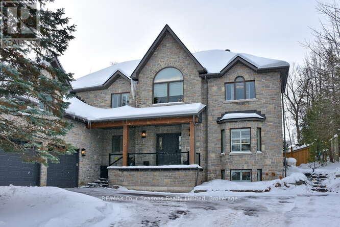 129 BLUESKI GEORGE CRESCENT, Blue Mountains, Ontario
