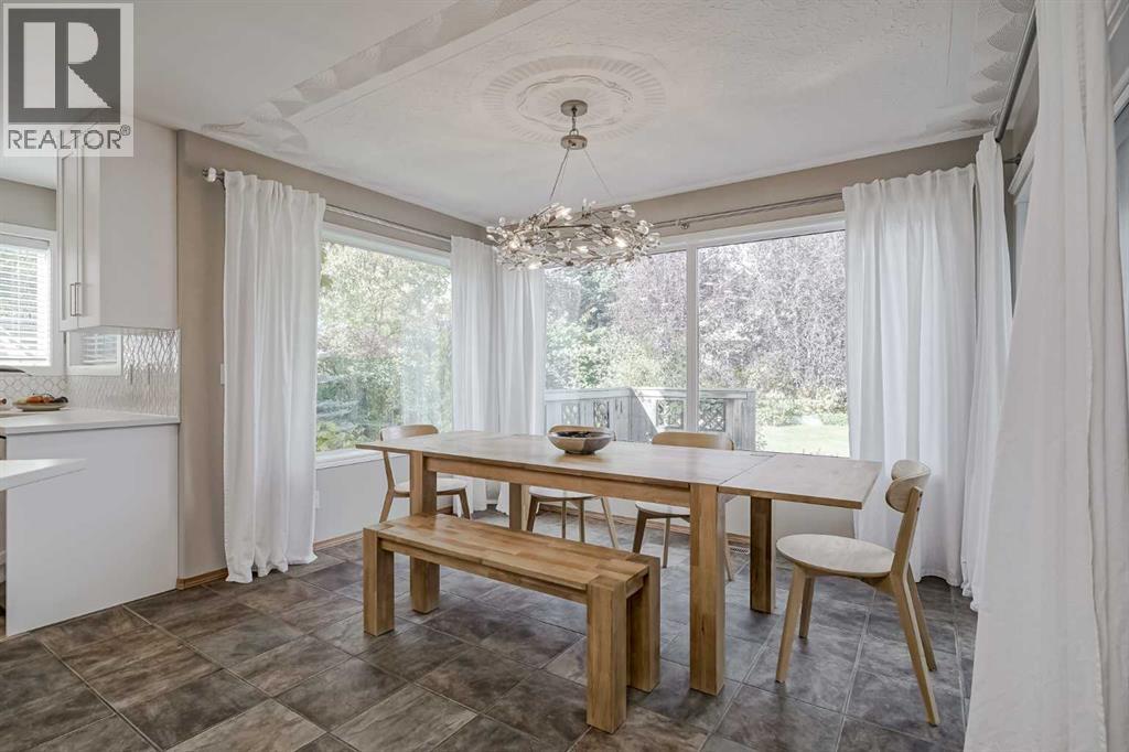 57 Strathlea Grove Sw, Calgary, Alberta  T3H 5C5 - Photo 13 - A2261498