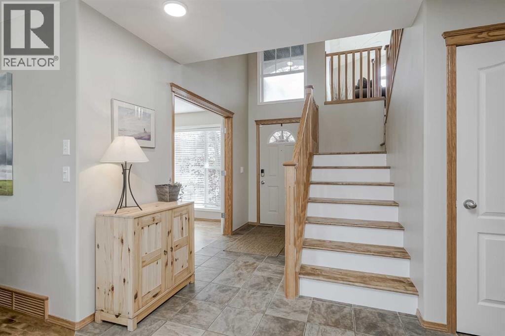 57 Strathlea Grove Sw, Calgary, Alberta  T3H 5C5 - Photo 17 - A2261498
