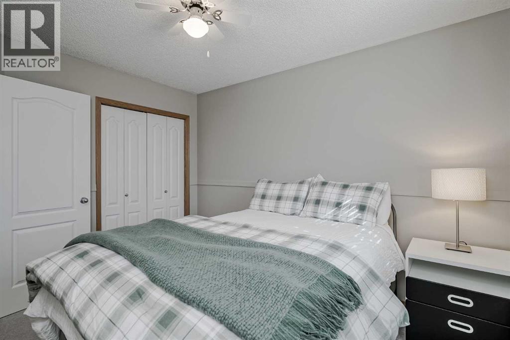 57 Strathlea Grove Sw, Calgary, Alberta  T3H 5C5 - Photo 33 - A2261498