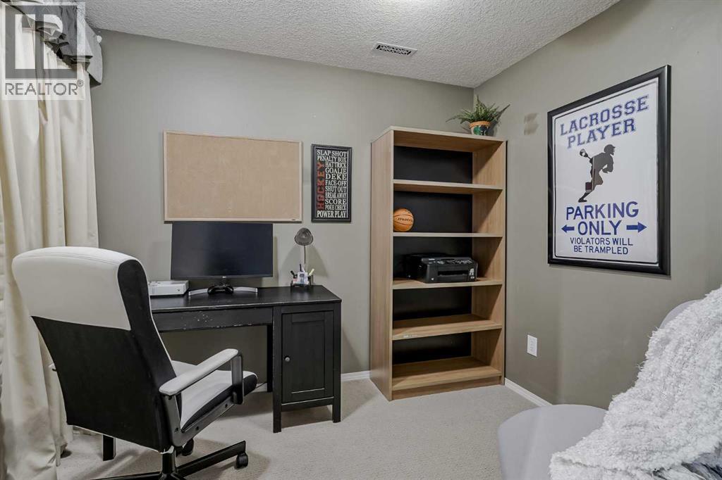 57 Strathlea Grove Sw, Calgary, Alberta  T3H 5C5 - Photo 38 - A2261498