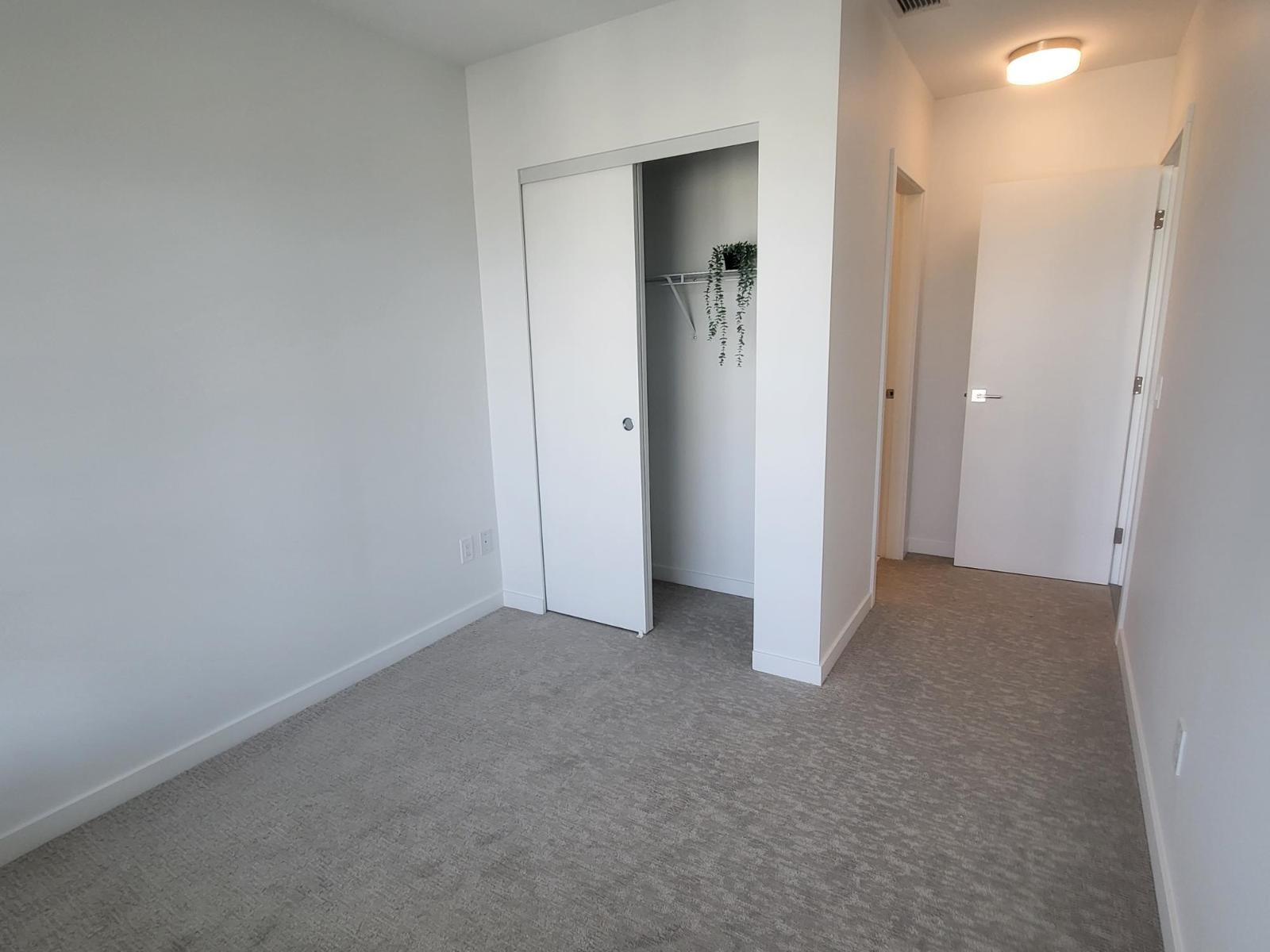 3305 13350 Central Avenue, Surrey, British Columbia  V3T 0S1 - Photo 10 - R3056355