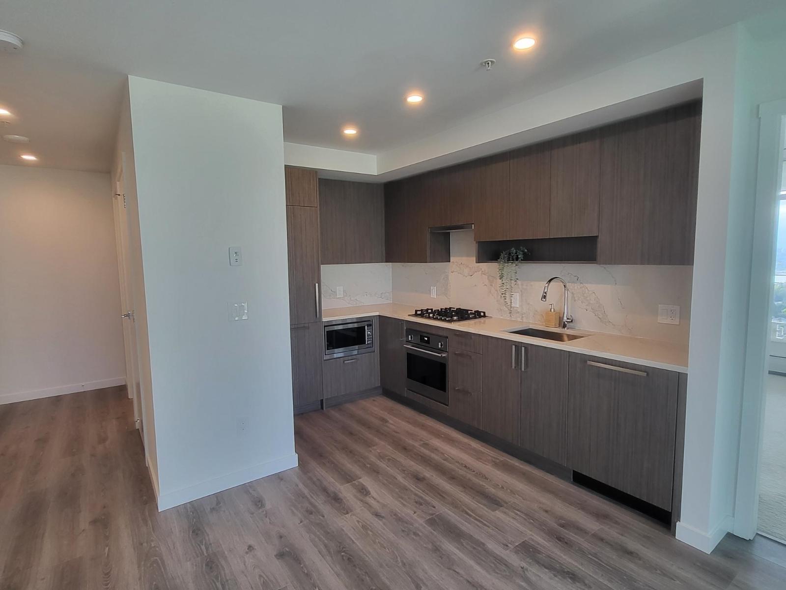 3305 13350 Central Avenue, Surrey, British Columbia  V3T 0S1 - Photo 5 - R3056355