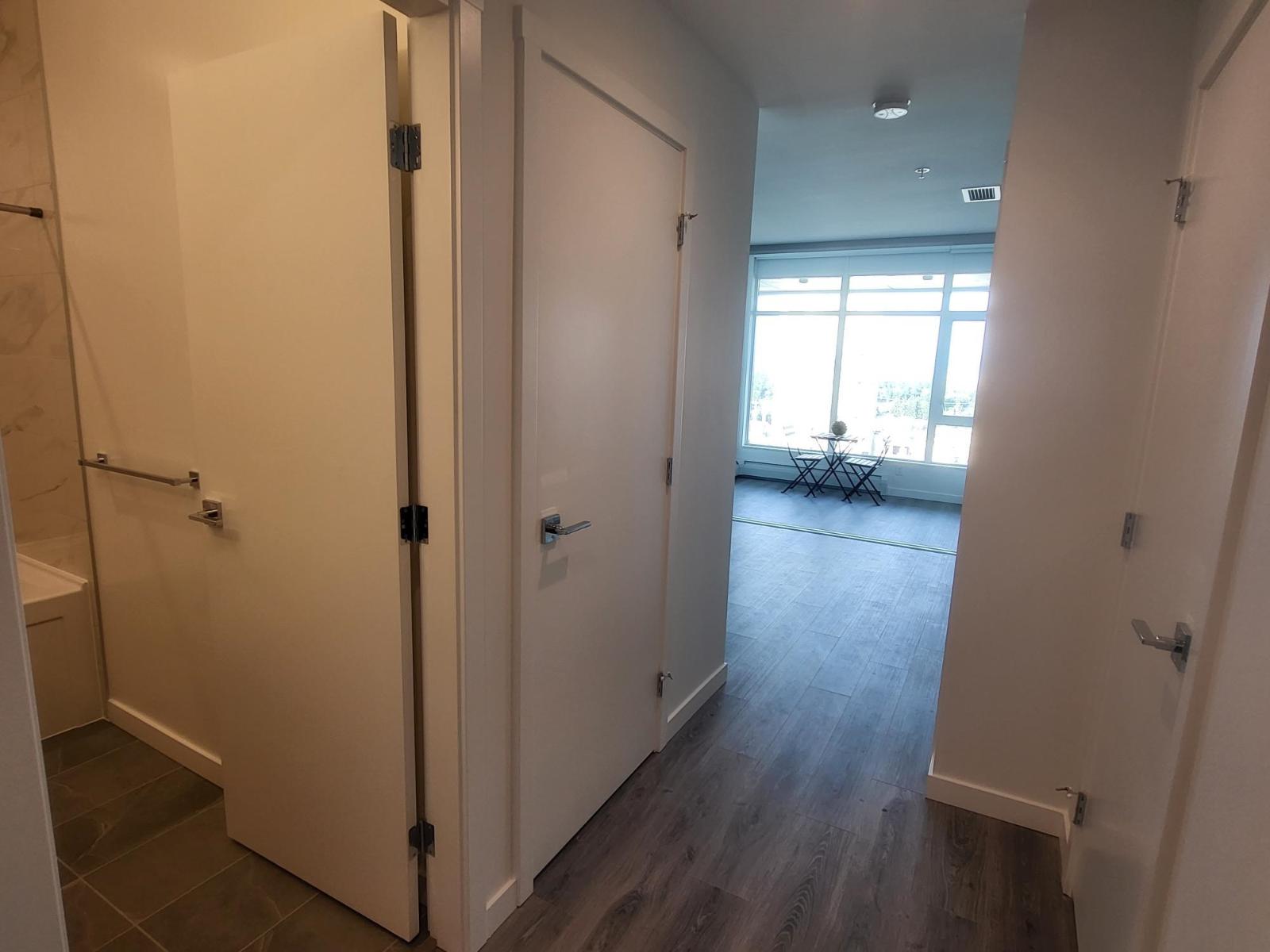 3305 13350 Central Avenue, Surrey, British Columbia  V3T 0S1 - Photo 3 - R3056355